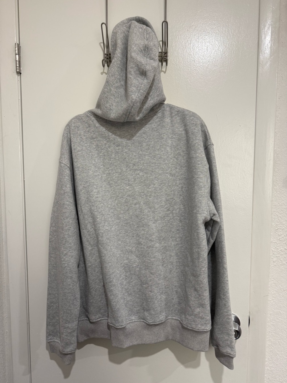 White fox hoodie - Picture 3 of 4